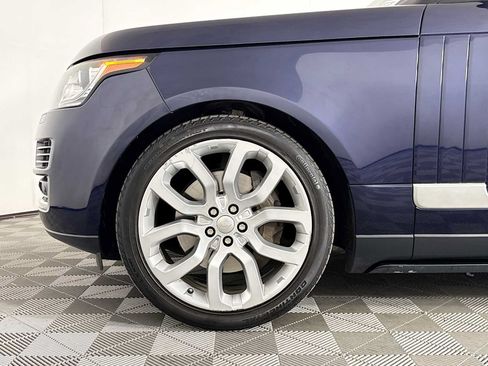 Used 2015 Land Rover Range Rover Supercharged AWD/4WD image 29