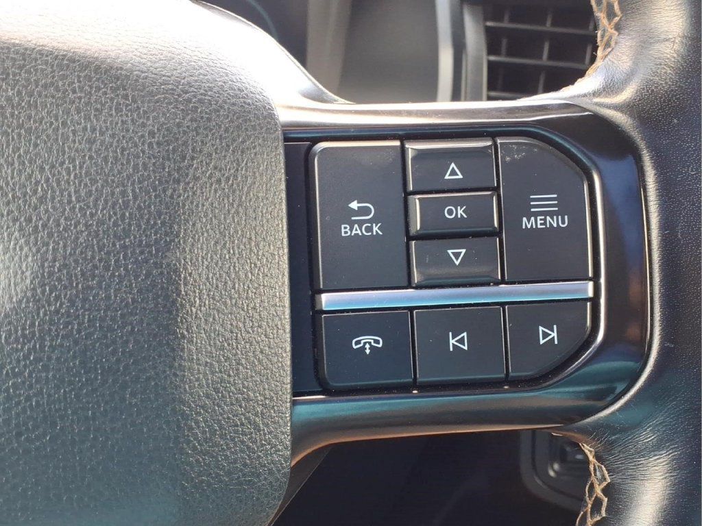 Used 2023 Ford Expedition Platinum RWD image 28