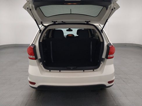Used 2019 Dodge Journey SE w/ Connectivity Group FWD image 29