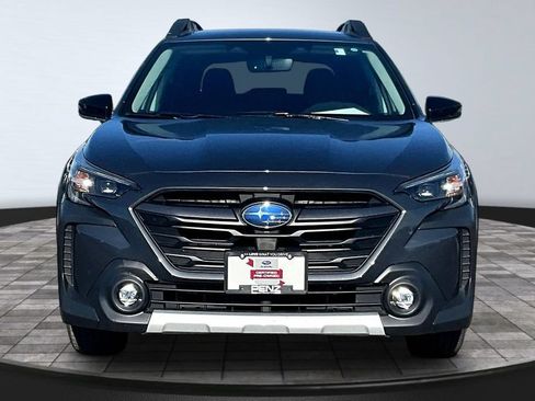 Used 2024 Subaru Outback Limited XT AWD/4WD image 2