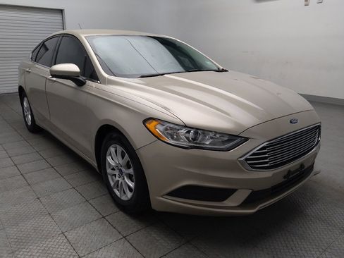 Used 2018 Ford Fusion S FWD image 13