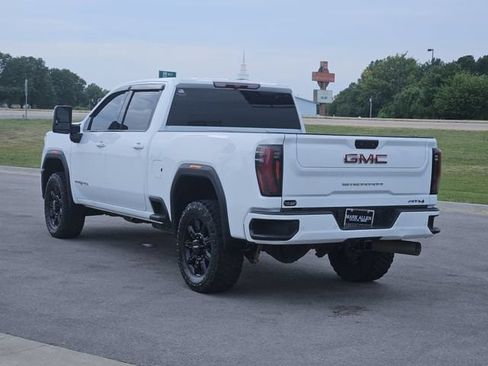 Used 2025 GMC Sierra 2500 AT4 AWD/4WD image 5