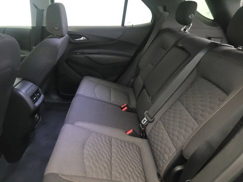 Used 2020 Chevrolet Equinox LT image 18