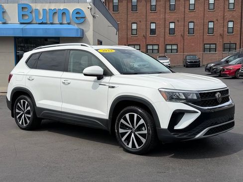 Used 2022 Volkswagen Taos SE image 26