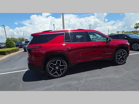 New 2026 Chevrolet Traverse High Country FWD image 19