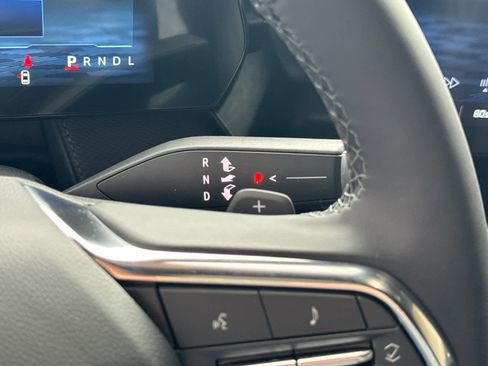 New 2026 Chevrolet Equinox LT w/ Convenience Package II image 16