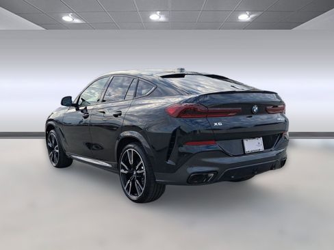 New 2026 BMW X6 M60i w/ Executive Package image 3