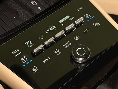 New 2026 Porsche Cayenne image 33