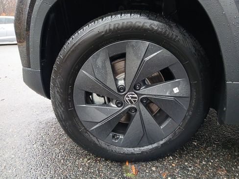 New 2026 Volkswagen Taos S image 25