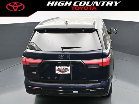 New 2026 Toyota Sequoia Platinum AWD/4WD image 32