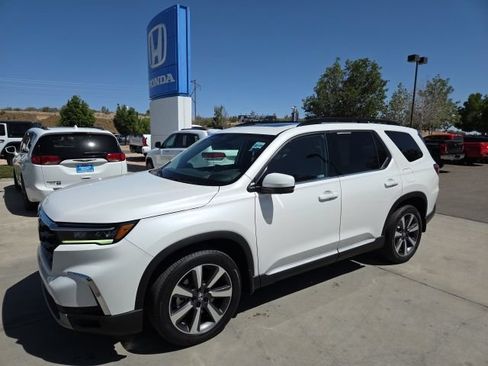 Certified 2023 Honda Pilot Elite image 1