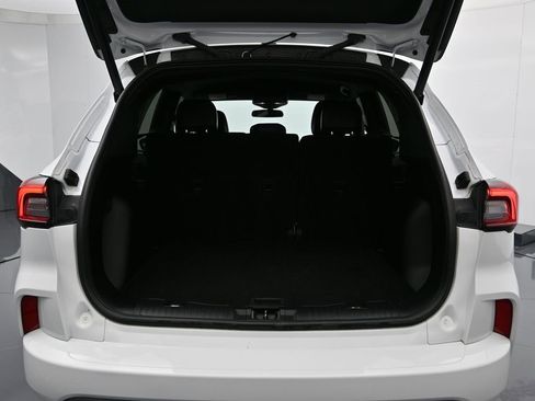 Used 2023 Ford Escape ST-Line image 24