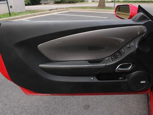 Used 2012 Chevrolet Camaro SS RWD image 15