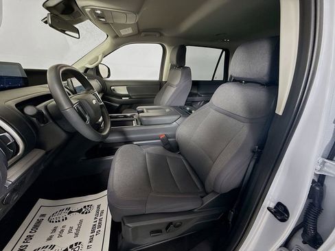 Certified 2025 Ford Expedition Max Active AWD/4WD image 2
