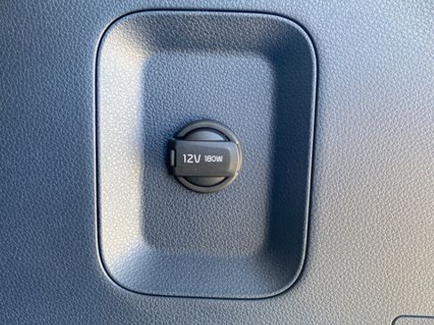 New 2026 Kia Carnival EX FWD image 32
