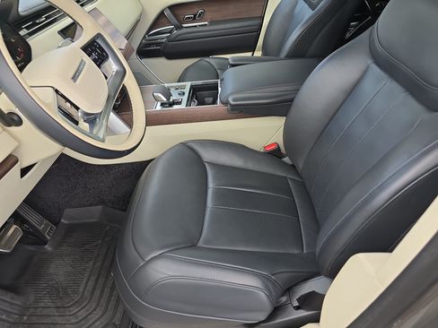 Certified 2023 Land Rover Range Rover Autobiography AWD/4WD image 20