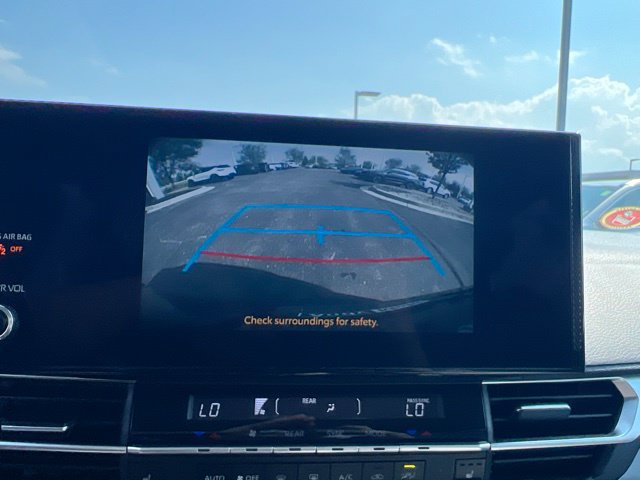 Used 2025 Toyota Sienna XLE w/ XLE Plus Package FWD image 18