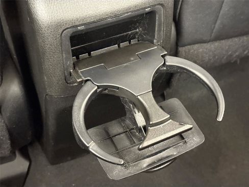 Used 2017 Toyota Corolla SE image 29