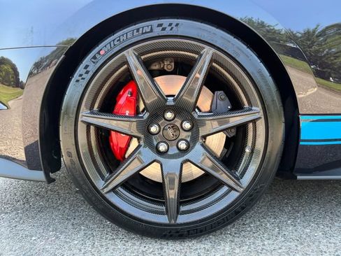 Used 2022 Ford Mustang Shelby GT500 w/ Carbon Fiber Track Pack RWD image 14