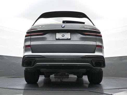 Used 2026 BMW X7 xDrive40i w/ M Sport Package AWD/4WD image 28