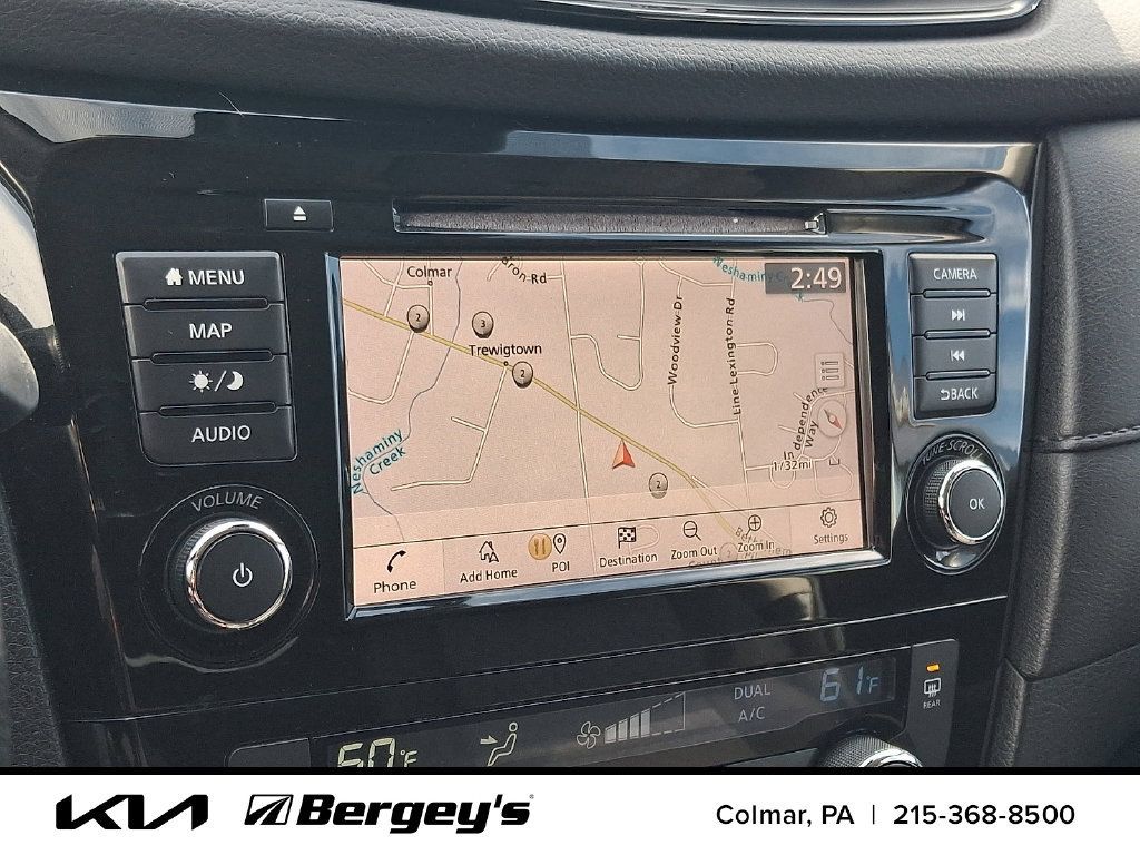 Used 2019 Nissan Rogue SV w/ Premium Package AWD/4WD image 18