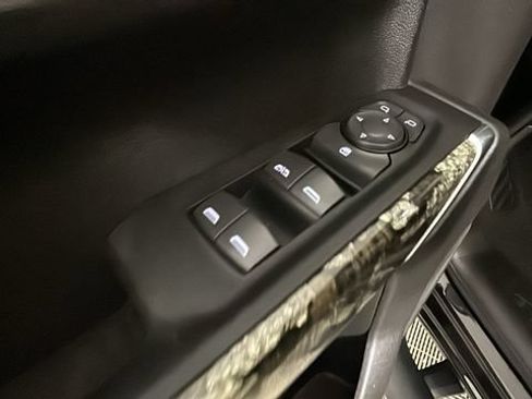 Used 2022 Chevrolet Silverado 1500 Custom Trail Boss w/ Realtree Special Edition AWD/4WD image 10