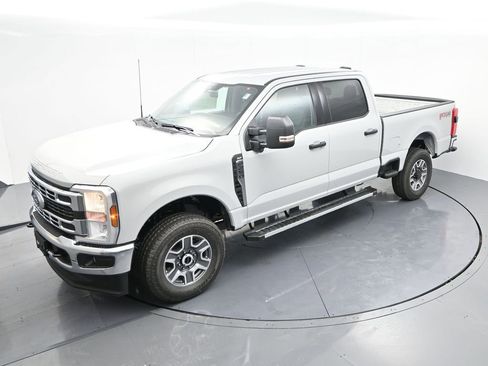 New 2025 Ford F250 XLT w/ 360-Degree Camera Package image 14