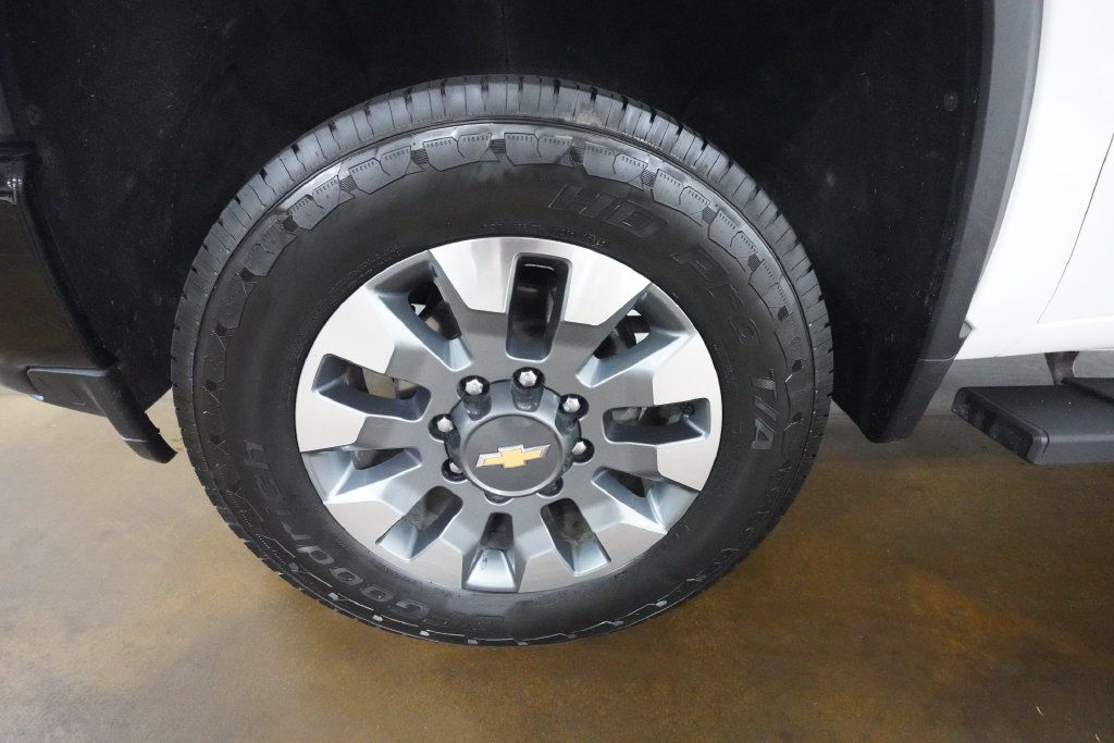 Used 2022 Chevrolet Silverado 2500 Custom w/ Custom Convenience Package AWD/4WD image 23