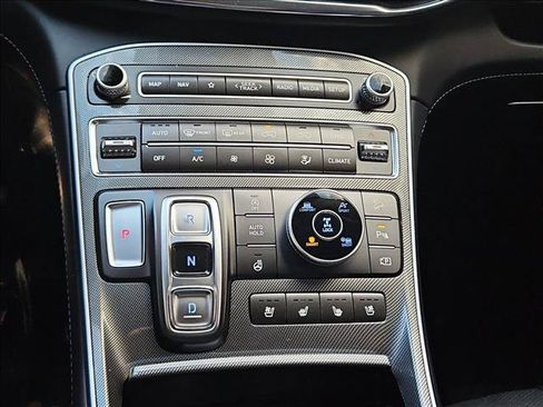 Used 2023 Hyundai Santa Fe Limited AWD/4WD image 15