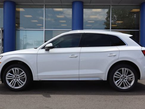 Used 2018 Audi Q5 Prestige w/ Prestige Package AWD/4WD image 2