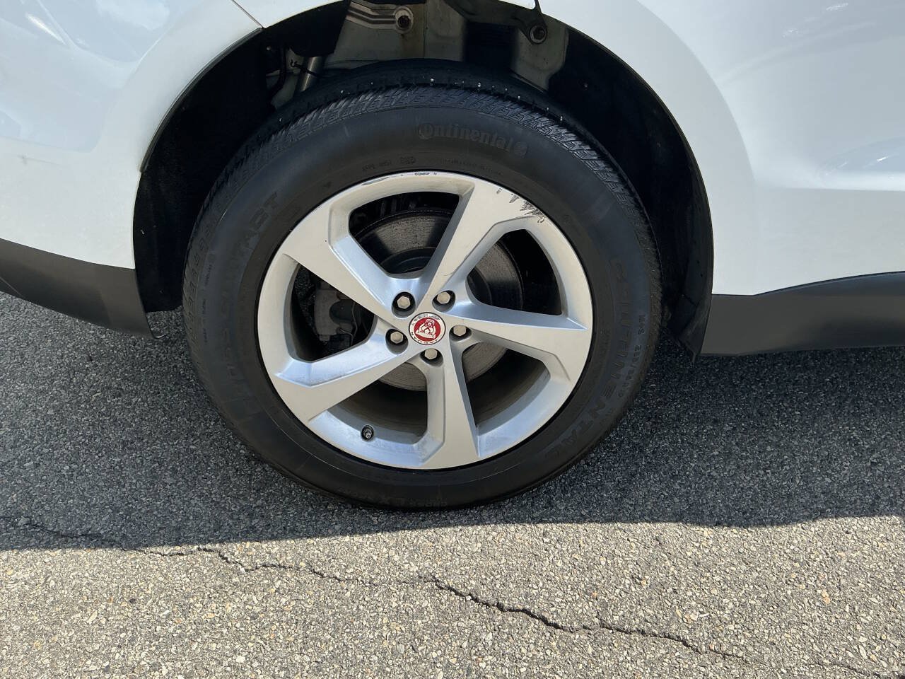 Used 2018 Jaguar F-PACE Premium AWD/4WD image 14