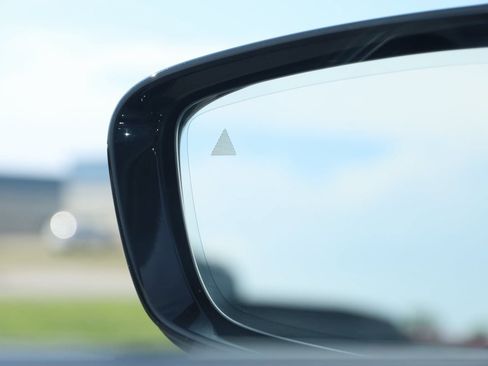 Used 2023 BMW M850i xDrive Coupe image 31