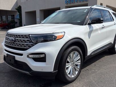 Used 2023 Ford Explorer Limited w/ Limited Technology Package