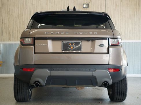 Used 2018 Land Rover Range Rover Evoque SE Premium AWD/4WD image 9