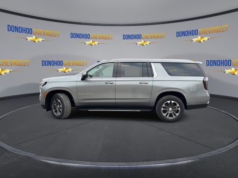 New 2026 Chevrolet Suburban LT w/ Comfort Package image 8