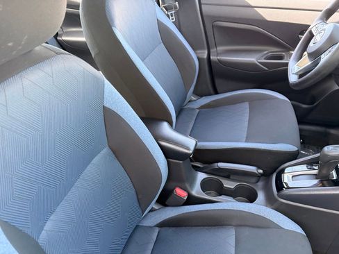 Certified 2025 Nissan Versa SV FWD image 11
