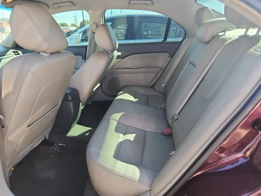 Used 2011 Ford Fusion SEL FWD image 11
