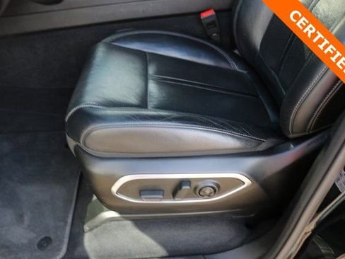 Used 2024 Jeep Wagoneer 4WD w/ Convenience Group I image 12