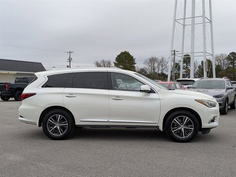 Used 2016 INFINITI QX60 AWD w/ Premium Plus Package image 6