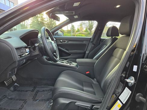 Used 2025 Honda Civic Sport image 12