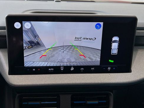 New 2026 Ford Maverick XLT image 19