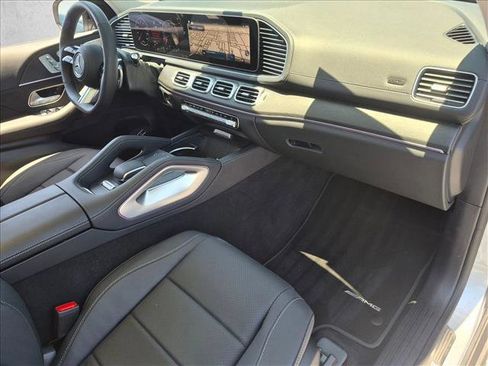 Used 2026 Mercedes-Benz GLS 450 4MATIC image 22