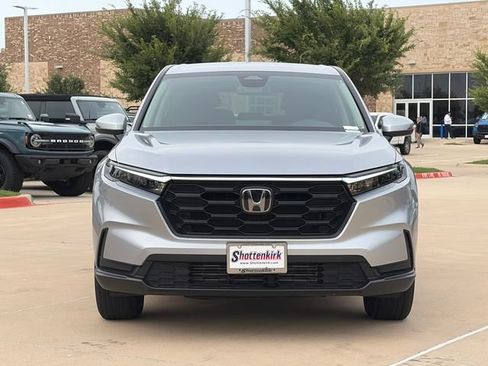 Used 2025 Honda CR-V LX image 2