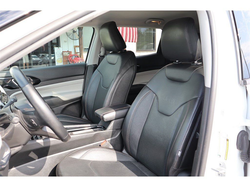 Used 2022 Jeep Compass Limited w/ Elite Group AWD/4WD image 10