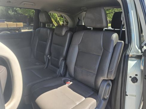 Used 2015 Honda Odyssey EX-L image 27