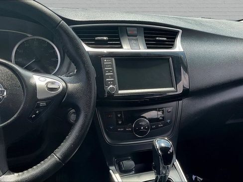 Used 2019 Nissan Sentra SV FWD image 9