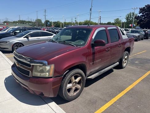 Used 2009 Chevrolet Avalanche LT w/ Convenience Package #1 AWD/4WD image 1