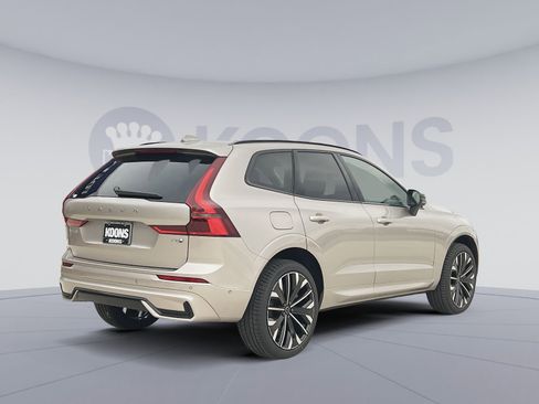 New 2026 Volvo XC60 T8 Ultra w/ Climate Package AWD/4WD image 7