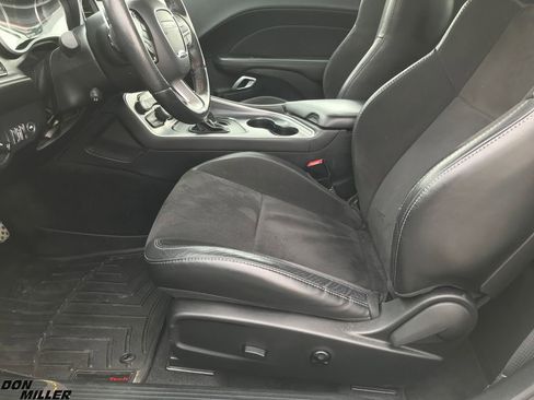 Used 2017 Dodge Challenger GT w/ Driver Convenience Group image 14