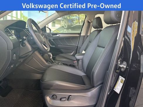 Used 2024 Volkswagen Tiguan SE image 17
